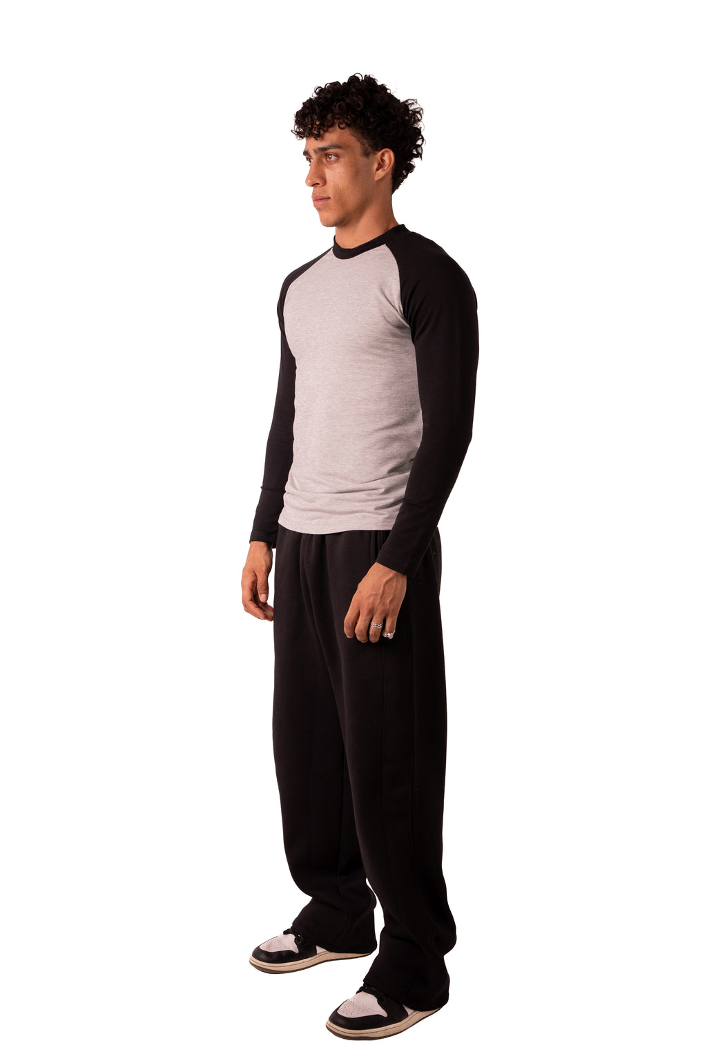 Reglan Tshirt - Light Grey x Black