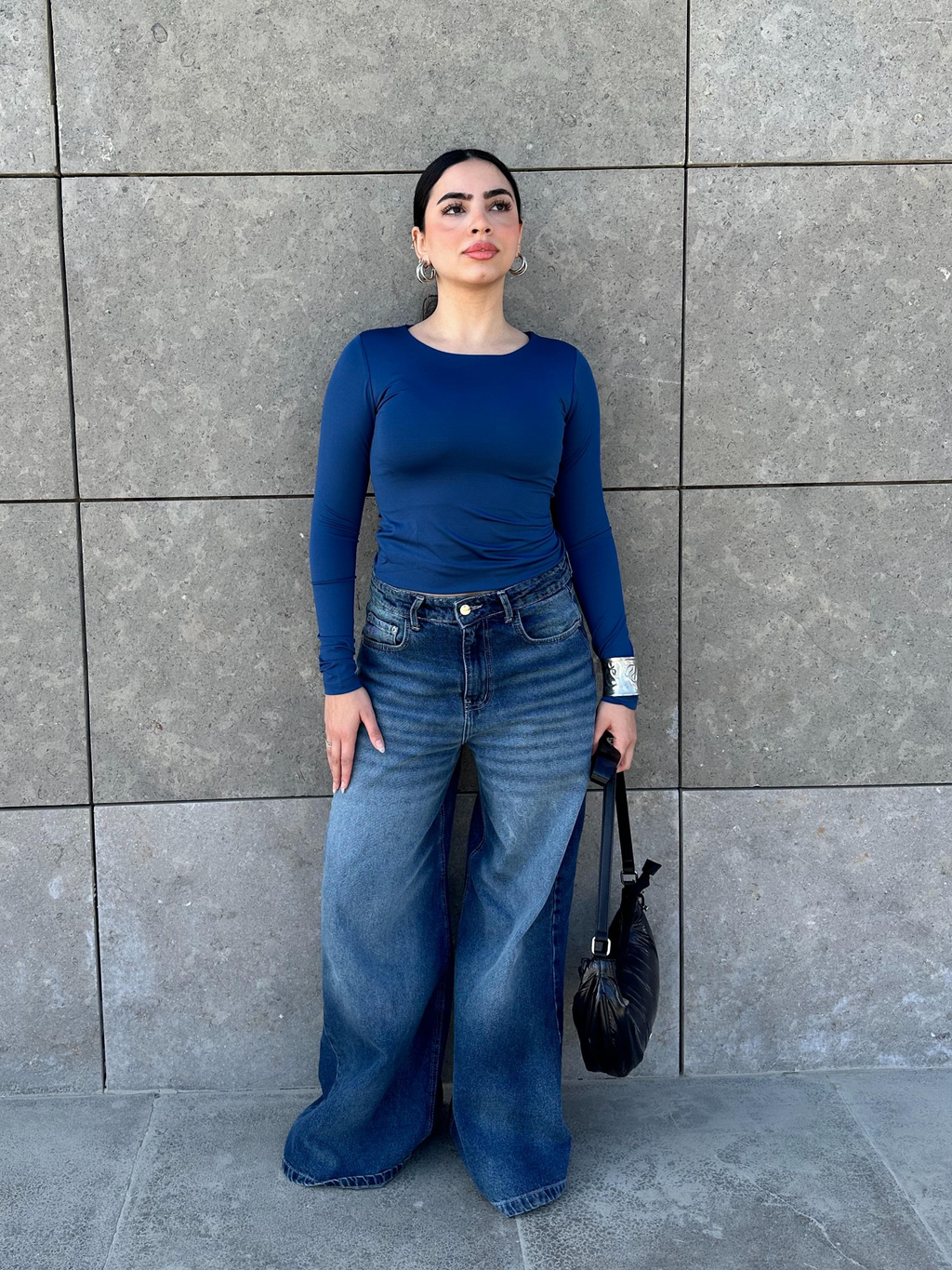 بلوزة بفتحة رقبة دائرية - وردي