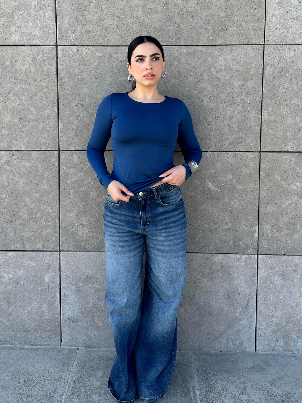 بلوزة بفتحة رقبة دائرية - وردي