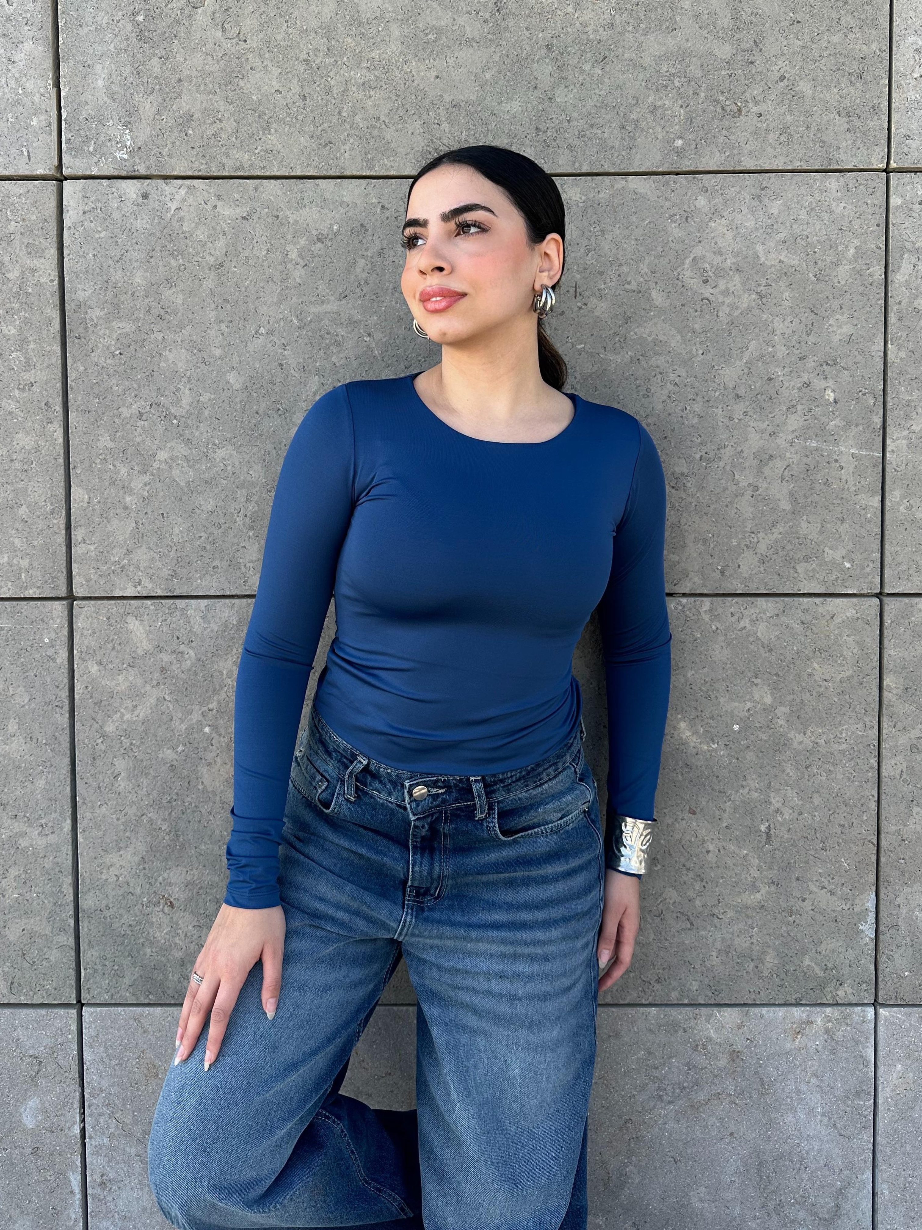 بلوزة بفتحة رقبة دائرية - وردي